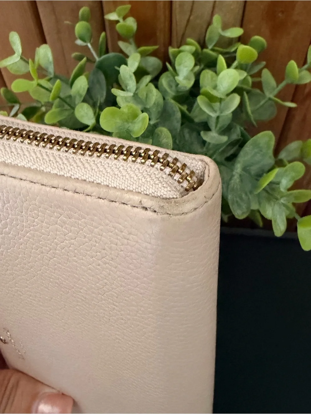 Kate Spade Blush Ivory Pebbled Leather Zip Around Continental Wallet